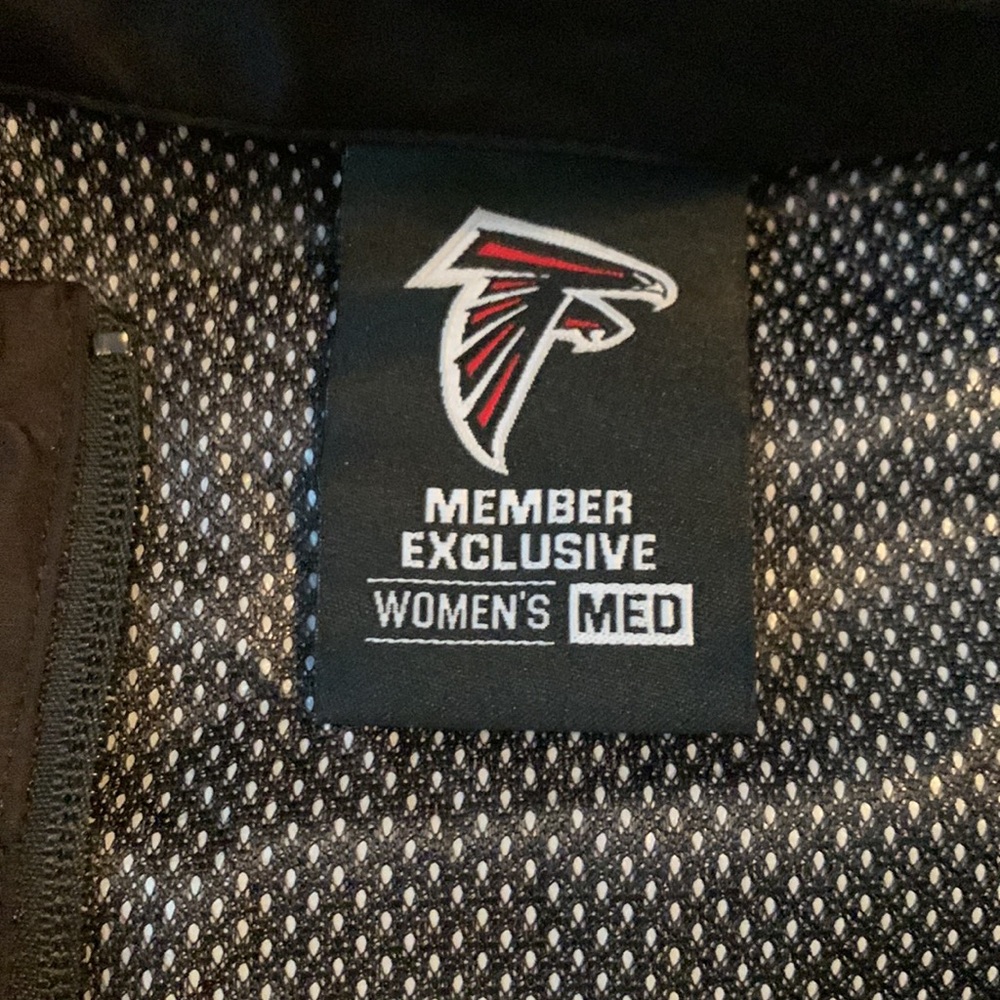 Atlanta Falcons NFL Members Exclusive Women’s Rain Jacket Size S/M NWOT - Picture 4 of 10